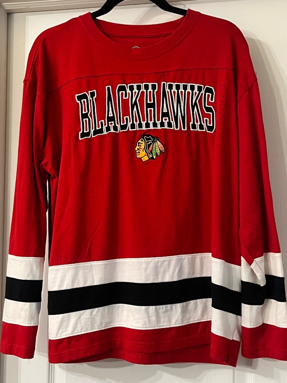 Knights Apparel NHL Red LongSleeve Embroidered Chicago Blackhawks & Logo Jersey